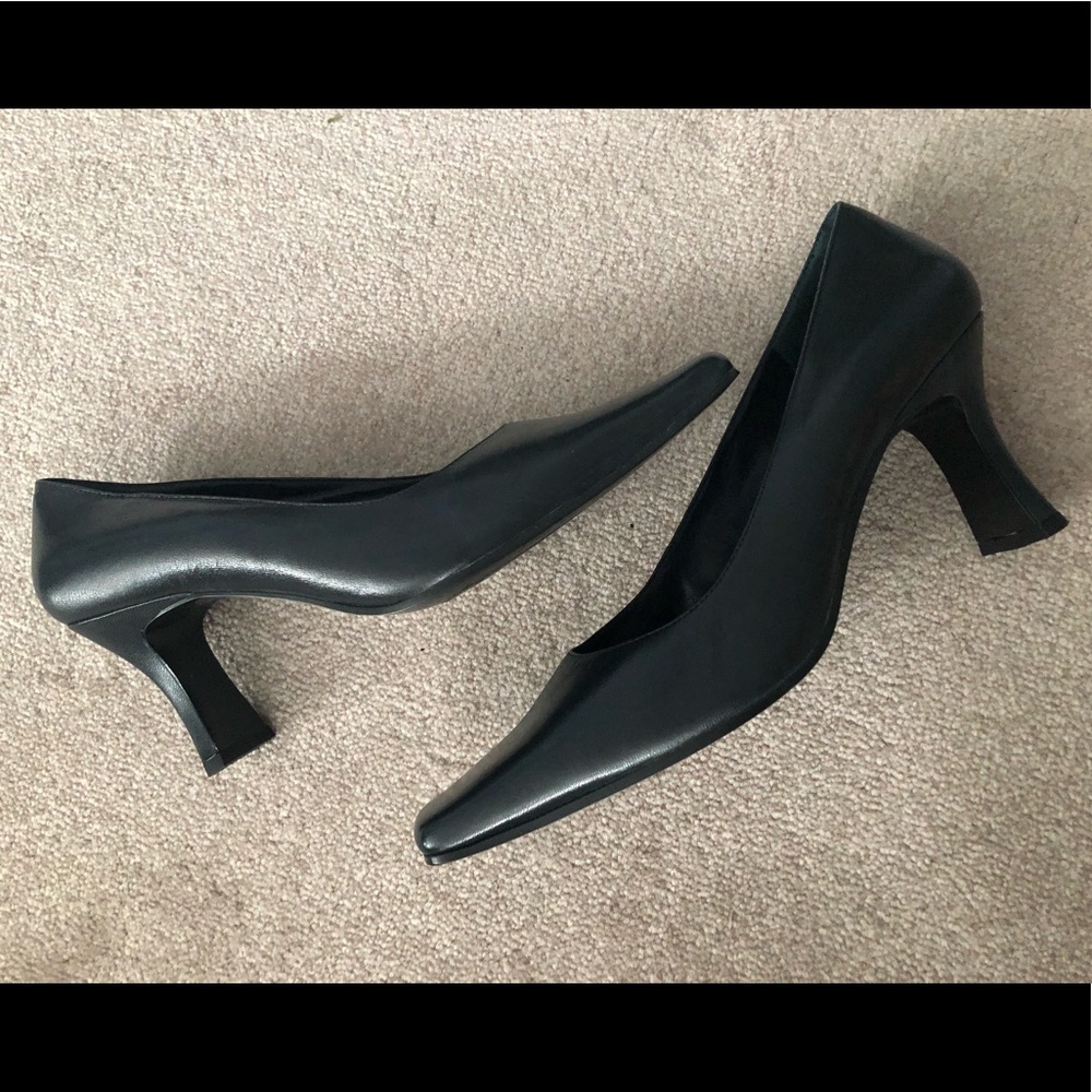Bandolino Black Block Heels 8.5